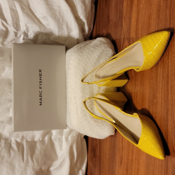 Marc Fisher Shoes - Marc Fisher Cayleen3 Leather Sling Backs Sz 9.5